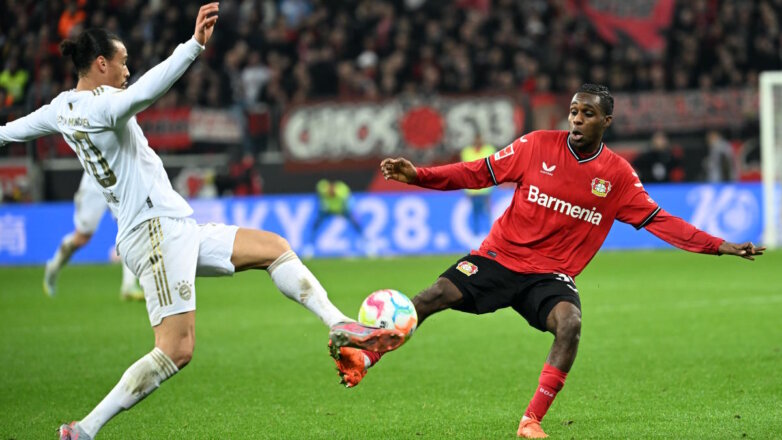 "Байер" обыграл "Лейпциг" на последних минутах и увеличил отрыв от "Баварии" в Бундеслиге