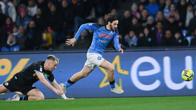 "Наполи" в дополнительное время вырвал победу над "Салернитаной"