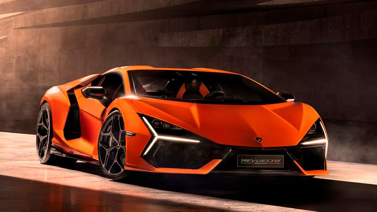 Lamborghini Revuelto