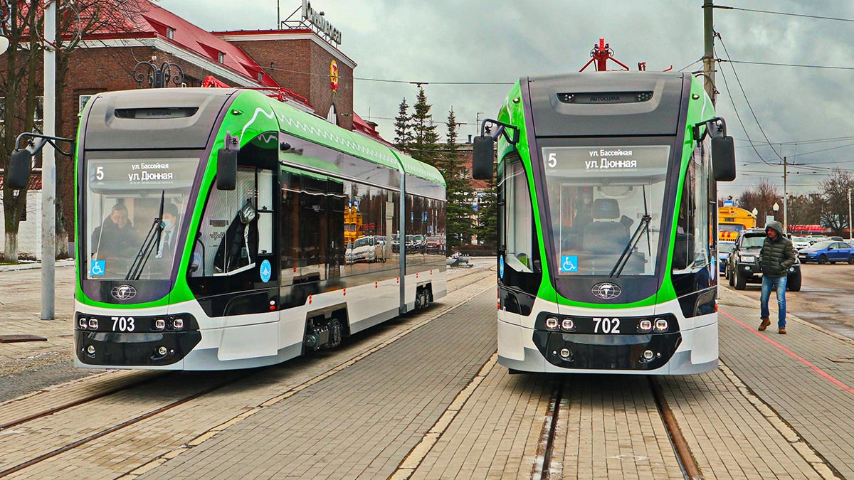 Двухсекционный трамвай