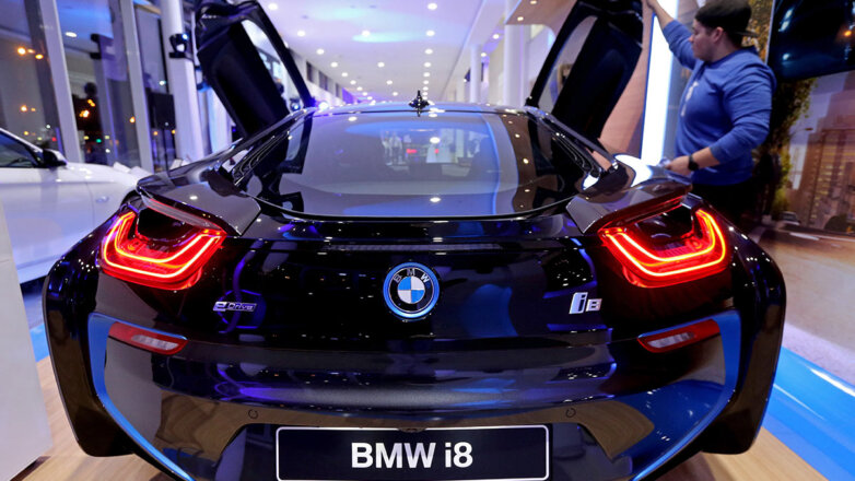 ФНС опубликовала перечень из 449 автомобилей, попадающих под налог на роскошь