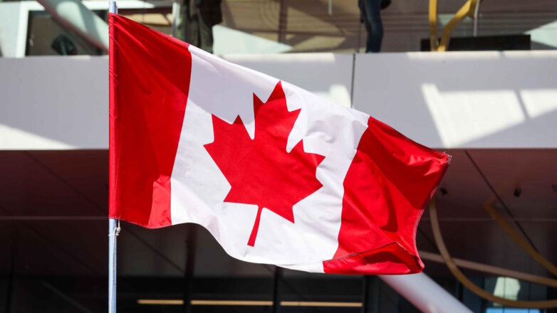 Россиянам порекомендовали не посещать Канаду