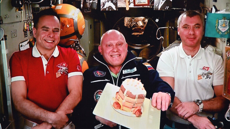 Омлет на орбите: чем питаются космонавты во время полетов