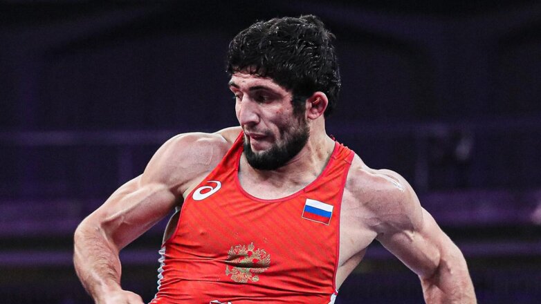 Чемпион Европы по борьбе Куруглиев будет выступать за сборную Греции