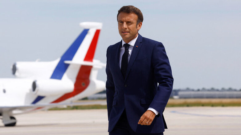 Президент Франции прибыл в Китай с государственным визитом