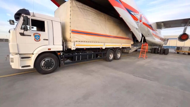 МЧС России передало Сирии 160 тонн гуманитарной помощи