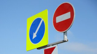 В центре Москвы местами перекрыли движение транспорта