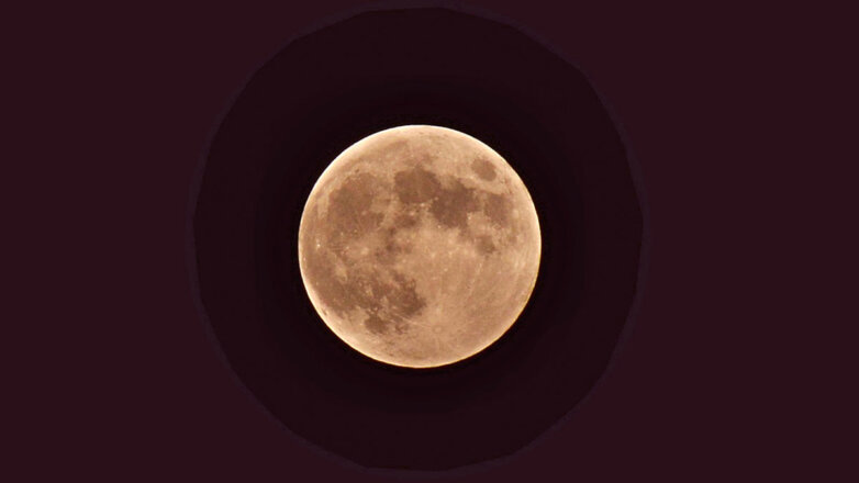 Полутеневое затмение Луны в мае можно будет увидеть с территории России