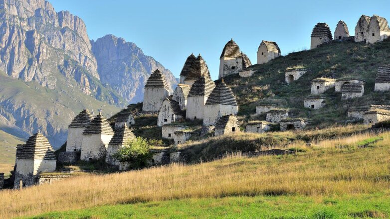 Куда поехать на майские праздники: 5 направлений в РФ, где мало туристов и недорогие отели