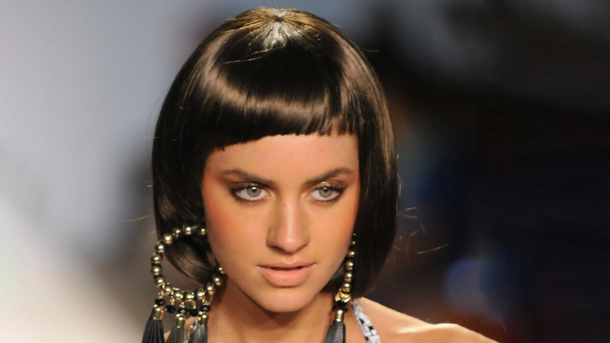 Короткая челка