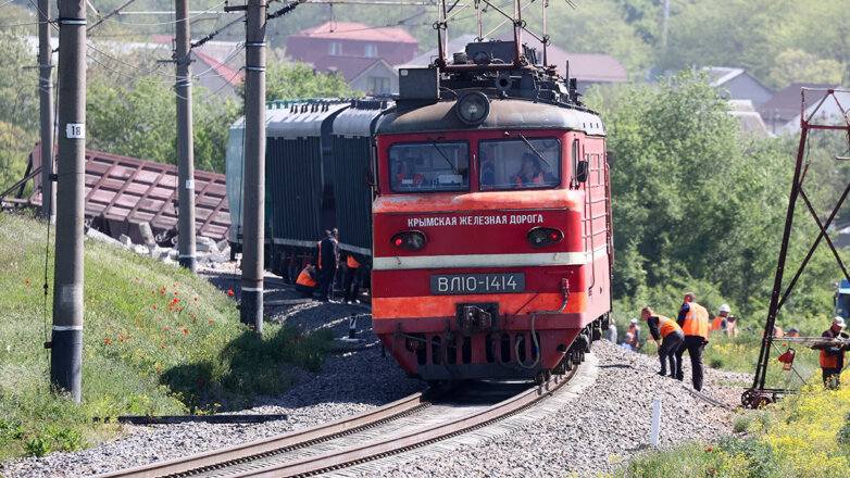 В Крыму сообщили, что причиной схода вагонов недалеко от Симферополя стал подрыв