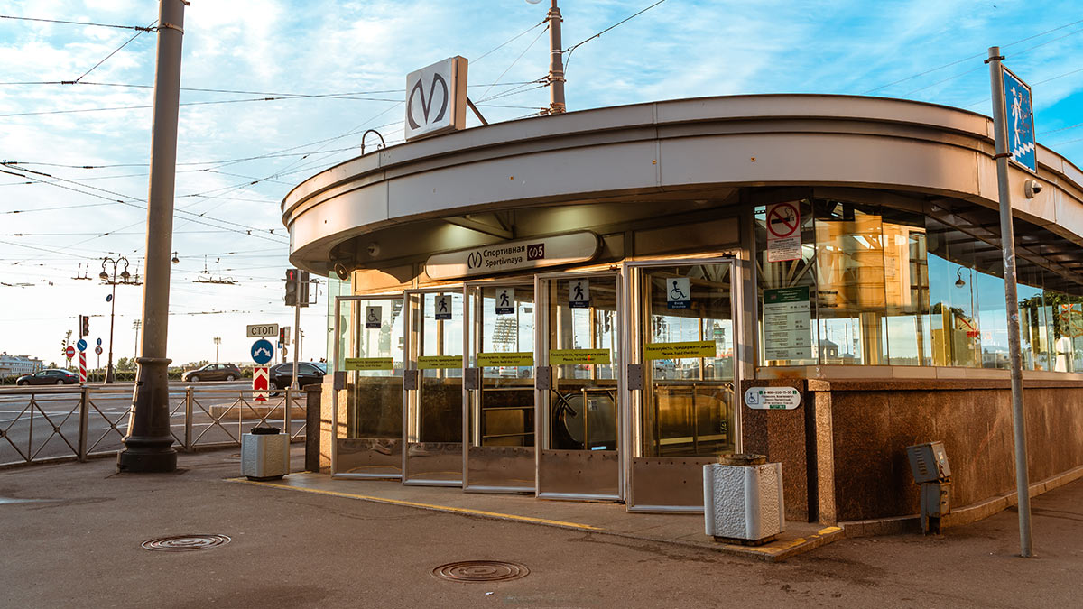 Метро в Петербурге