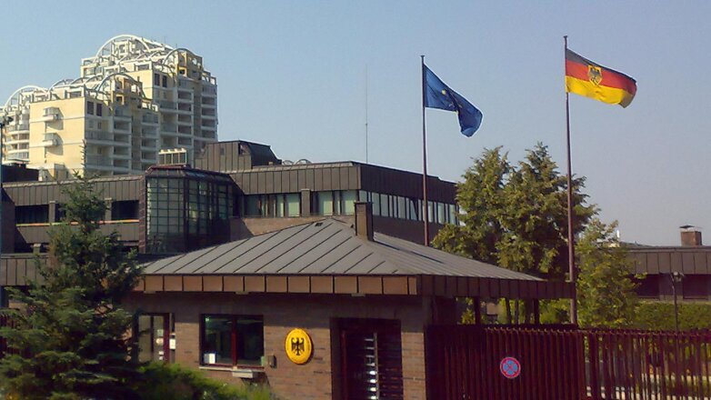 Ограничение числа сотрудников дипмиссии Германии в России вступит в силу в июне