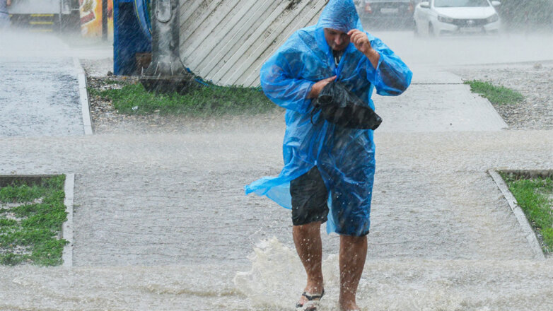 В четырех поселениях Кубани ввели режим ЧС из-за ливней