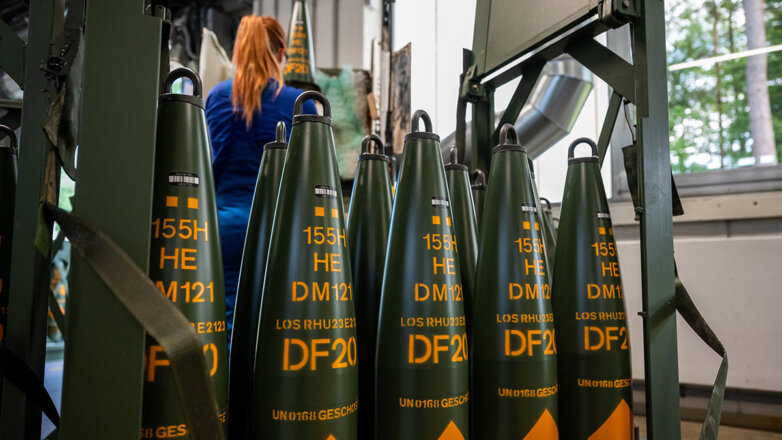 Премьер Чехии пообещал скорую поставку снарядов Украине