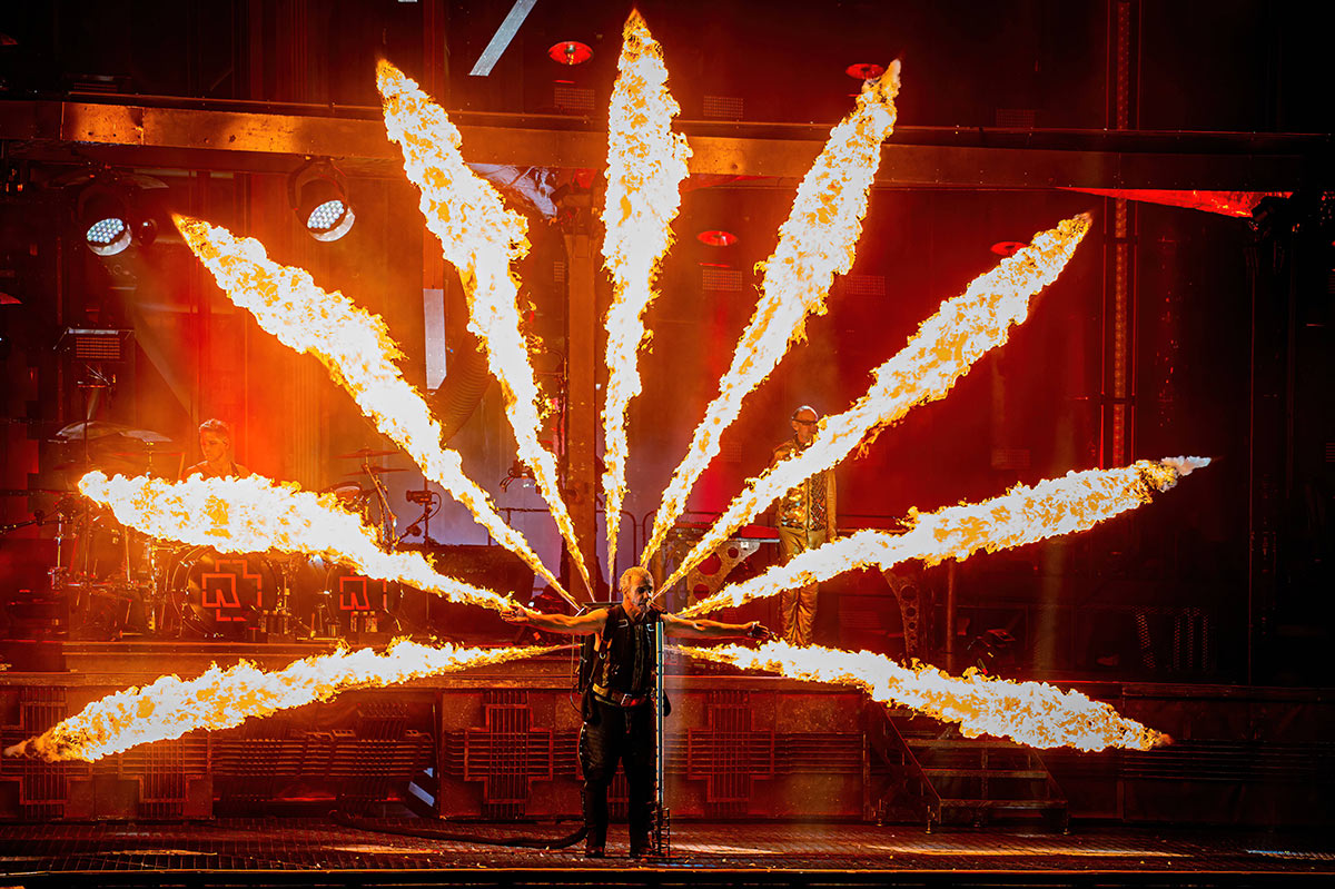 Концерт группы Rammstein