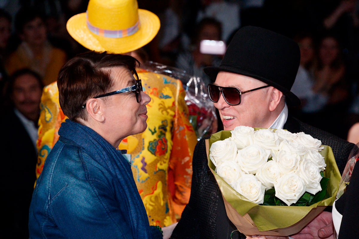 Модельеры Валентин Юдашкин и Вячеслав Зайцев