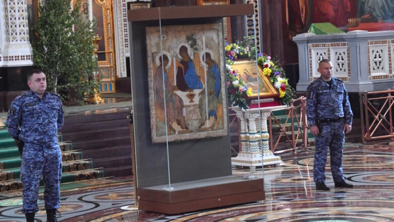 ТАСС: Третьяковка и храм Христа Спасителя заключили дополнительное соглашение о размещении "Троицы"