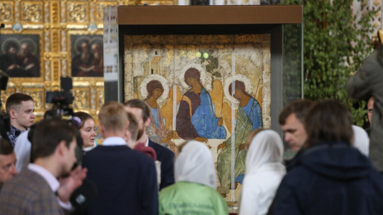 Реставраторы готовы принять "Троицу"