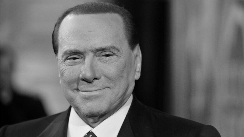 В Италии объявят траур в связи со смертью Берлускони