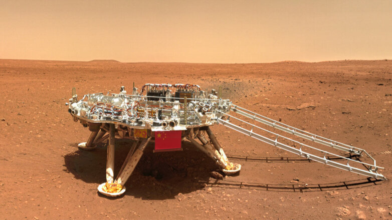 Китайский марсоход нашел возможные следы древнего океана на поверхности Марса