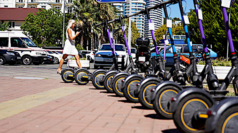 В Сочи запретили электросамокаты в парках и на набережных