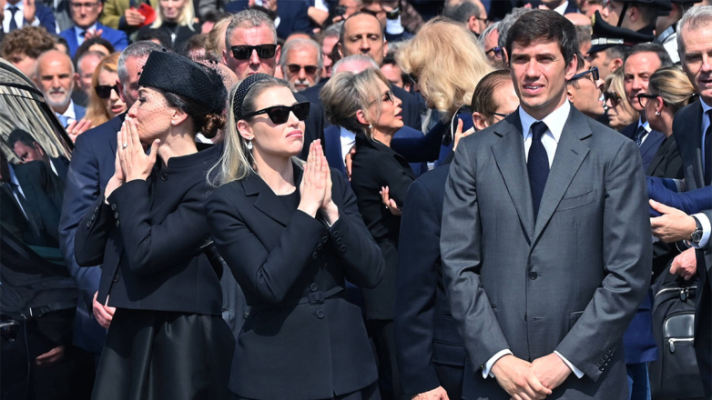 Стали известны подробности завещания Берлускони