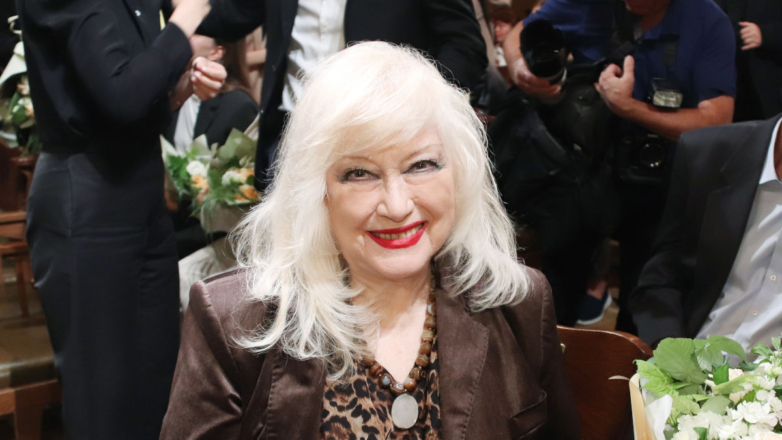 "Известия": актриса Ирина Мирошниченко пережила остановку сердца в реанимации