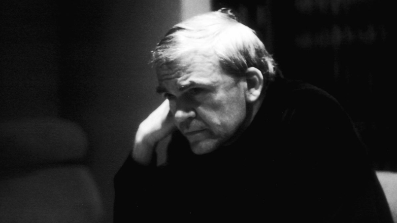 CT24: скончался известный писатель Милан Кундера