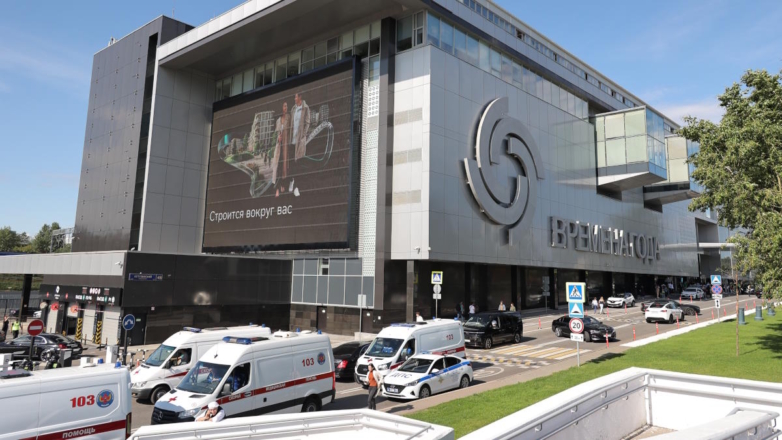 В ТЦ "Времена года" в Москве затопило 4 тысячи "квадратов"