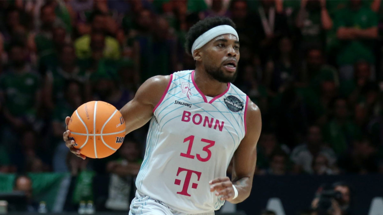 Победитель Лиги чемпионов ФИБА Хокинс перешел в БК "Самара"