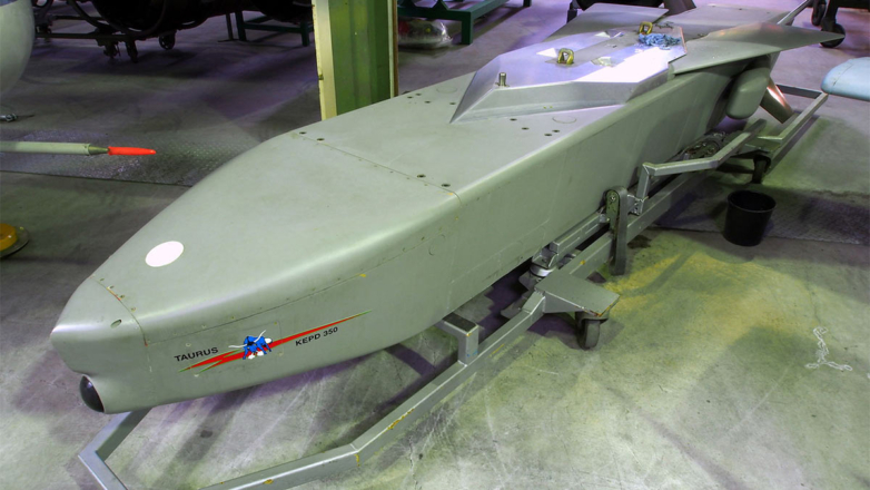 Шольц объяснил, почему отверг идею об отправке ракет Taurus на Украину