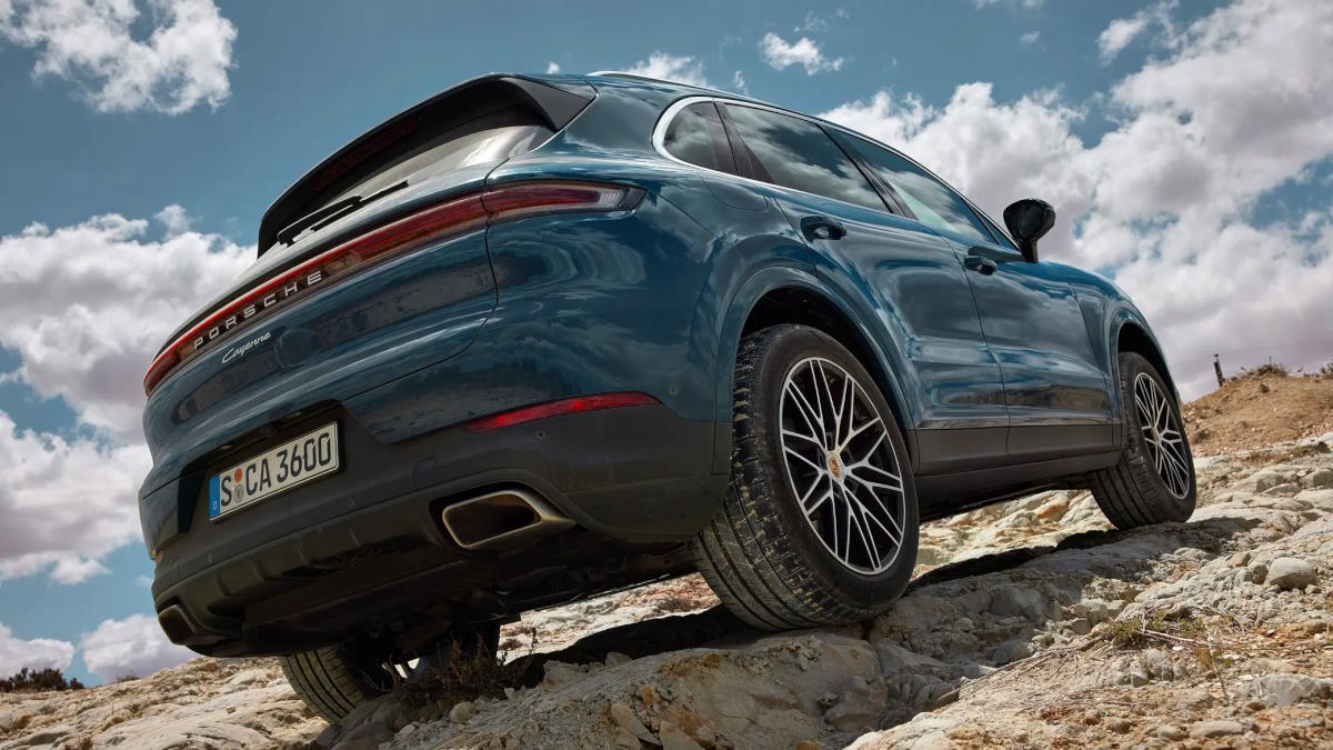 Porsche Cayenne Turbo E-Hybrid сзади