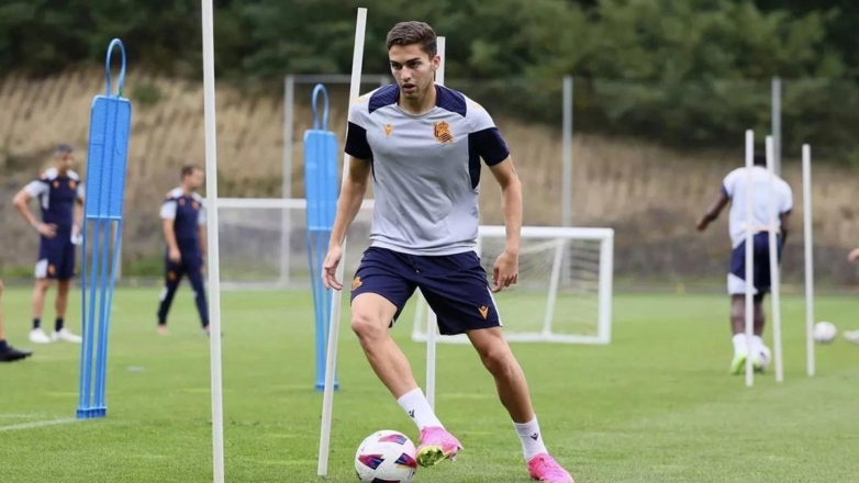 "Реал Сосьедад" рассказал, какую травму получил Захарян в матче с "Райо Вальекано"