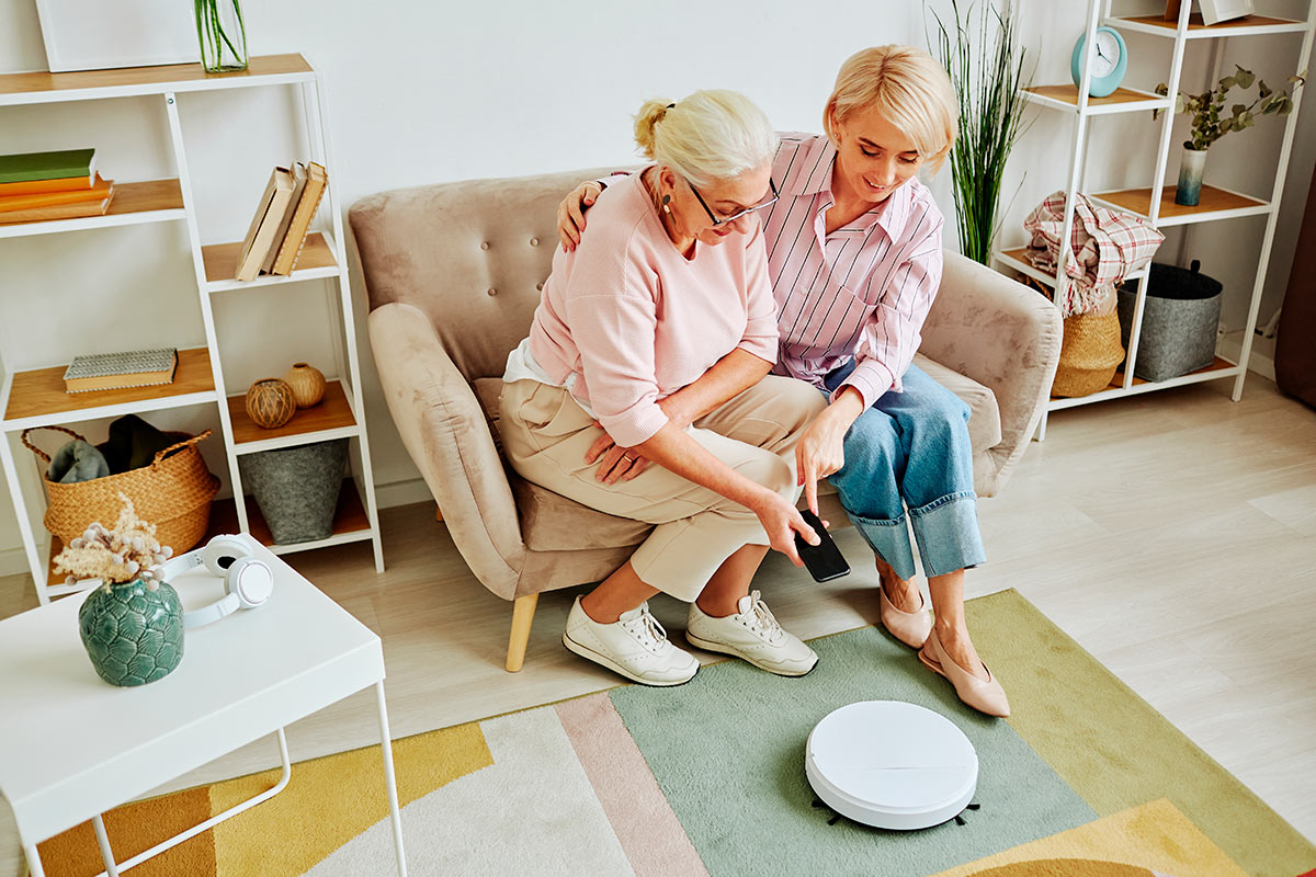 Робот-пылесос, управляемый через смартфон