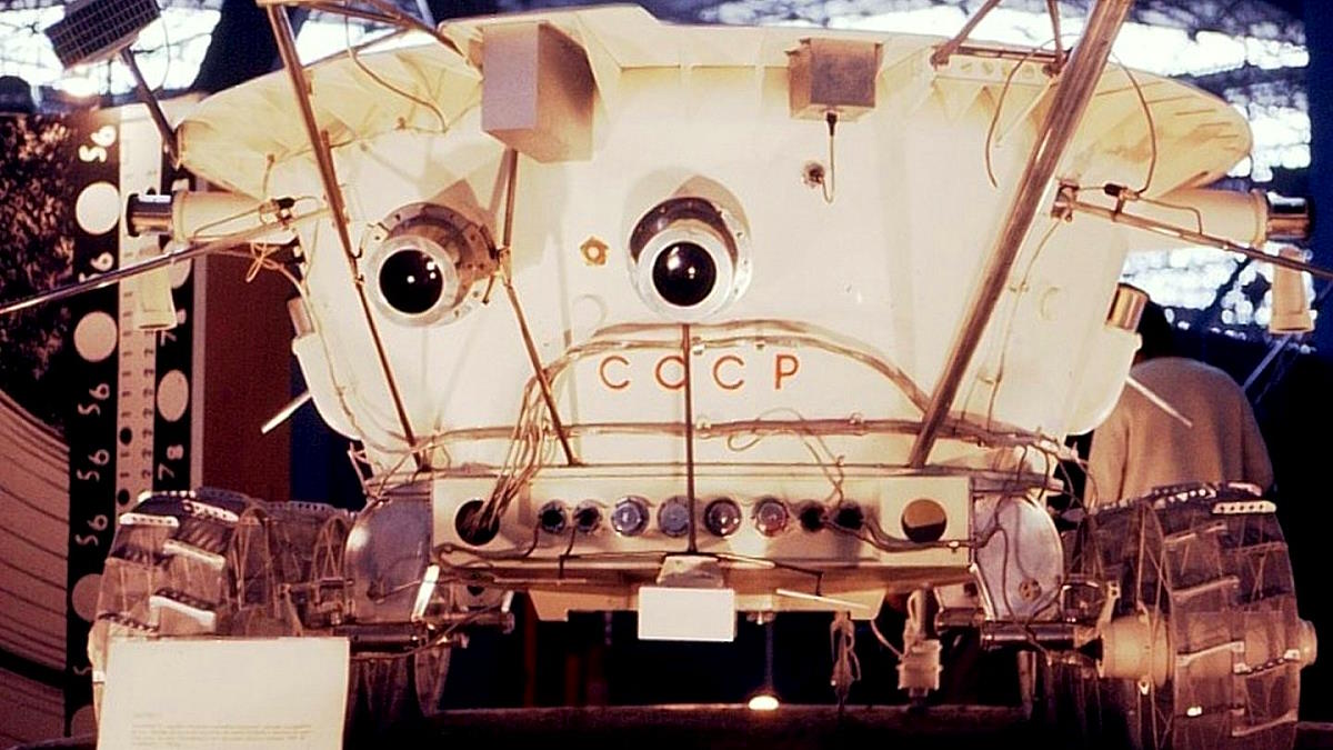 Советская автоматическая межпланетная станция Луна-21