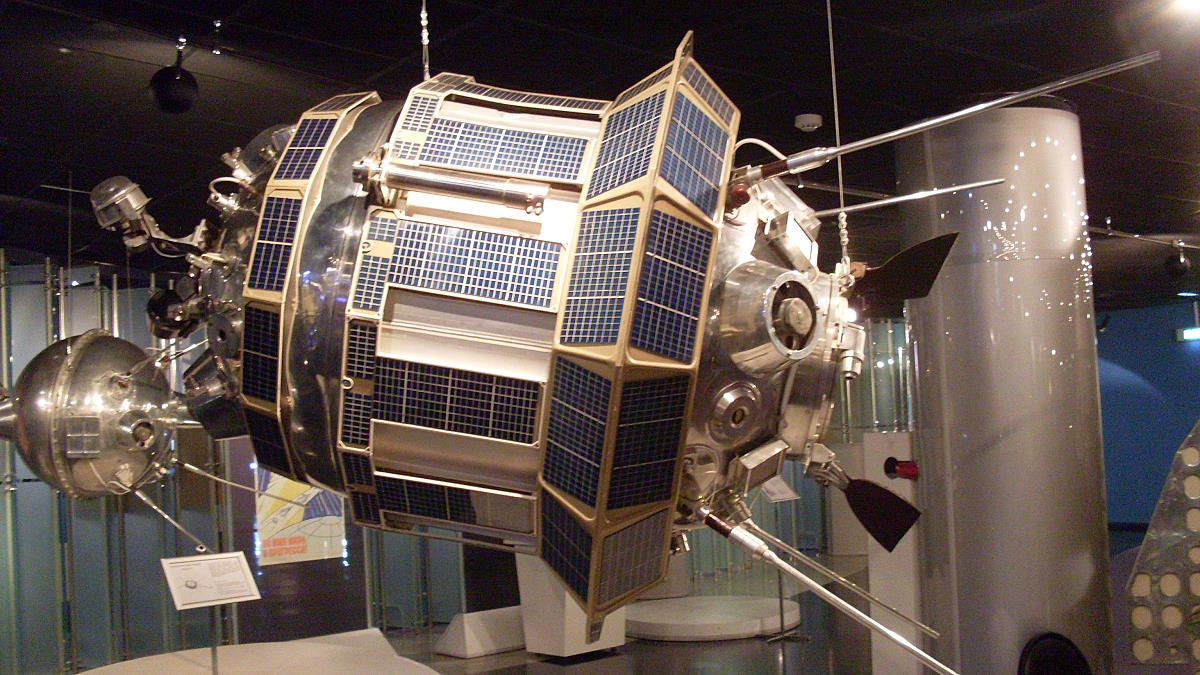 Советская автоматическая межпланетная станция Луна-3