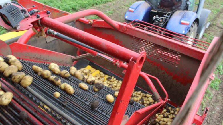 В Минсельхозе заявили о нехватке специализированной сельхозтехники в России
