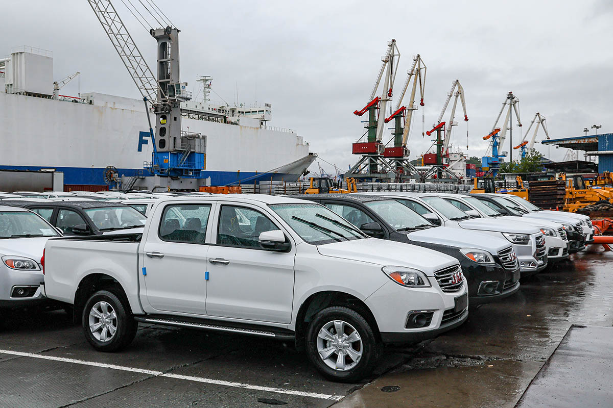 Поставка китайских автомобилей в Россию