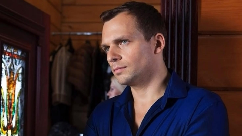 Жена актера Алексея Янина опровергла сообщения о его смерти