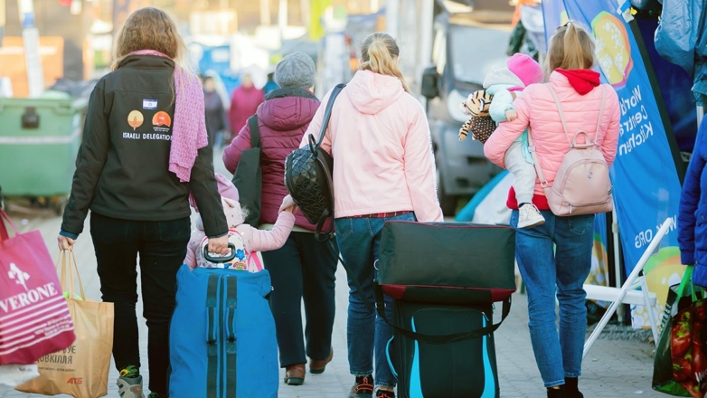 Налоги беженцев с Украины в Чехии превысили размеры их пособий