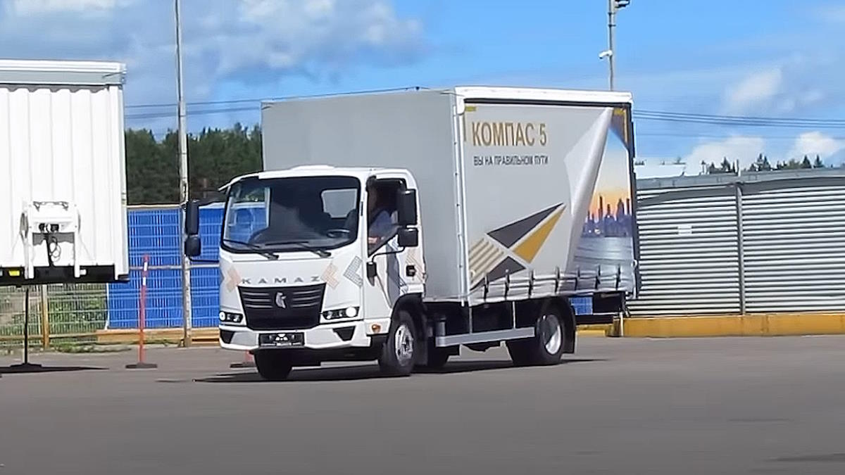 КАМАЗ Компас 5