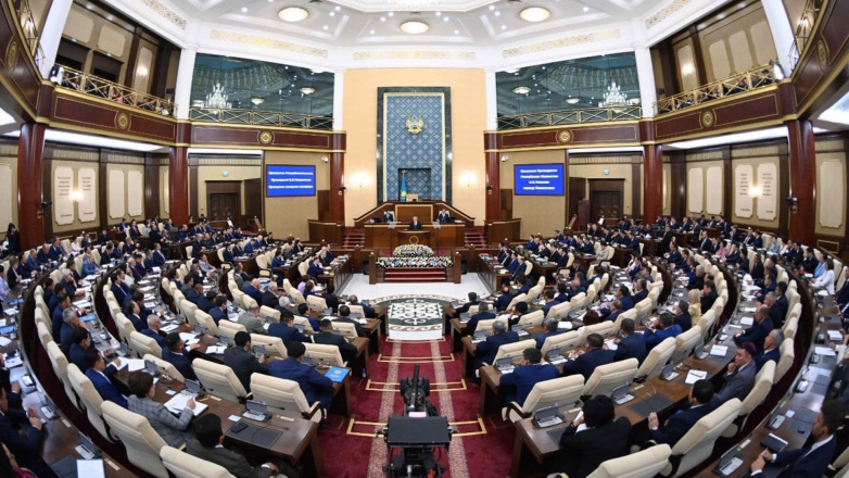 Президент Казахстана: "Мы строим страну равных возможностей и прогресса"