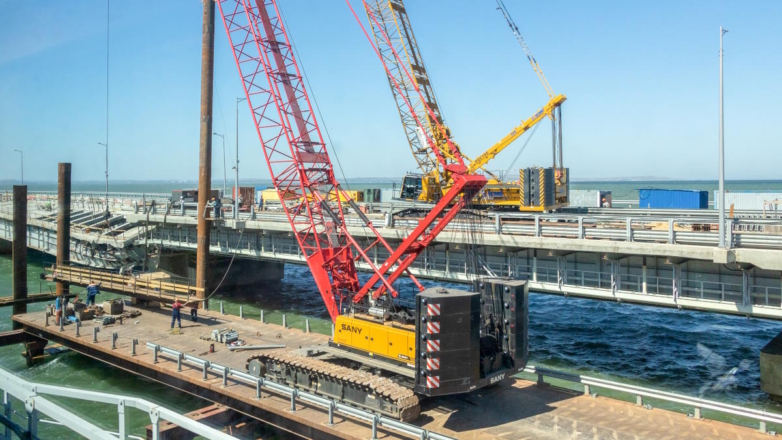 Хуснуллин: движение по поврежденной части Крымского моста запустят 15 сентября