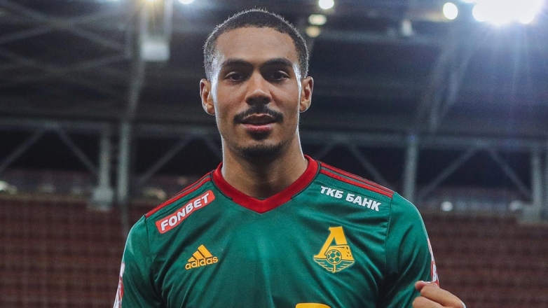 В "Локомотиве" заявили, что Изидор без согласования с клубом уехал во Францию