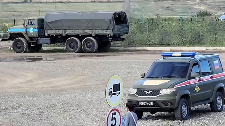 В Нагорном Карабахе при обстреле автомобиля погибли российские миротворцы