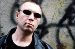 Писатель-загадка: кто такой Пелевин и почему все о нем говорят