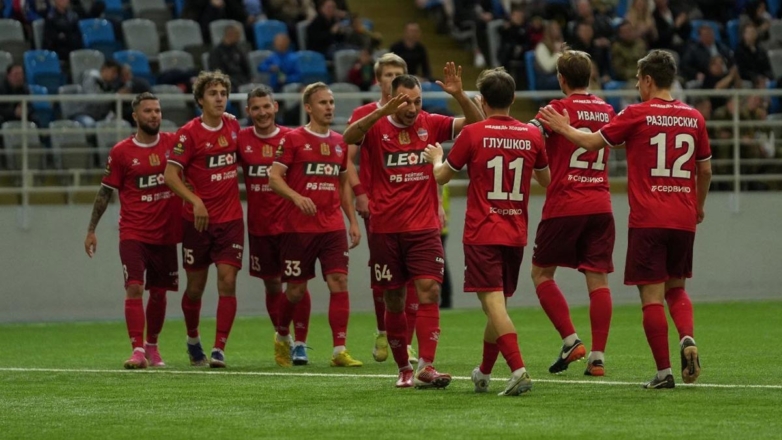 "Енисей" и "Сокол" устроили голевую феерию, а европейские гранды сыграли вничью