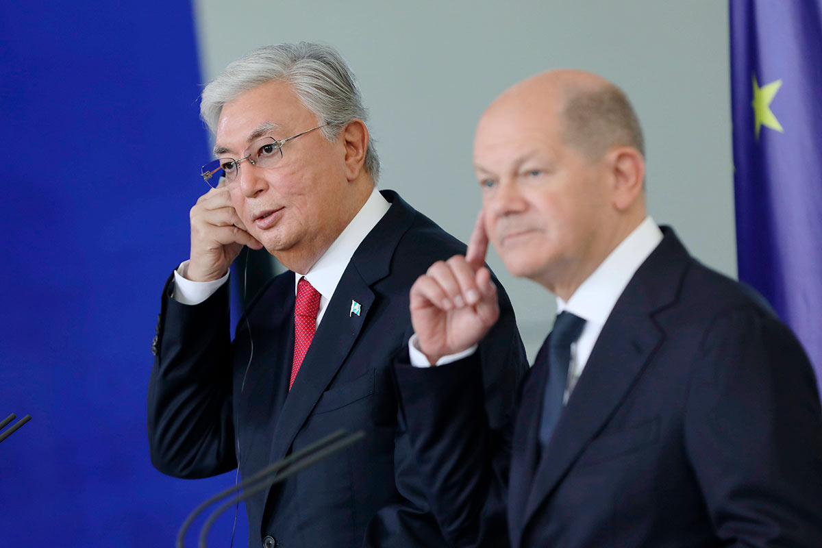 Президент Казахстана Касым-Жомарт Токаев и федеральный канцлер Германии Олаф Шольц