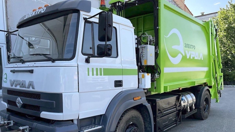 Российские ученые представили гибридный мусоровоз